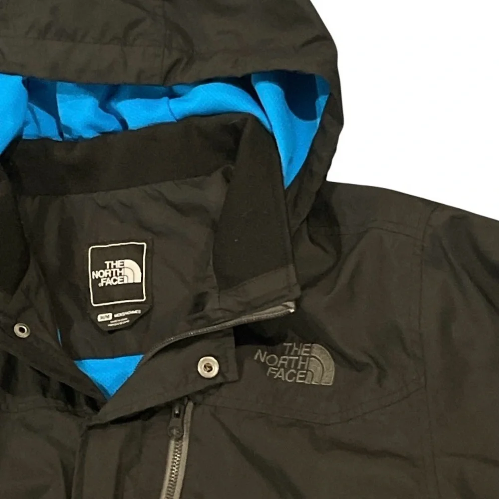 Men's The North Face Outdoor Dry vent Black Jacket with Blue Lining Size Medium
